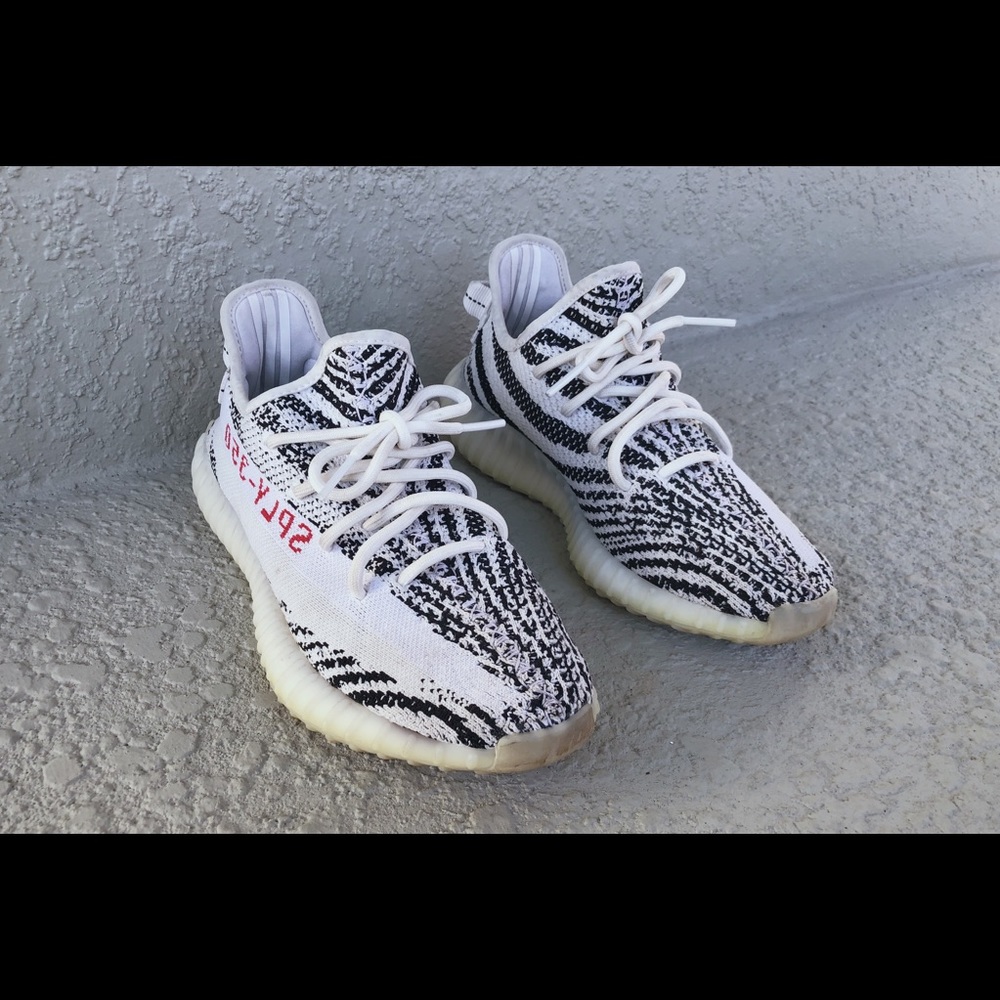 Yeezy Boost 350 V2 Zebra